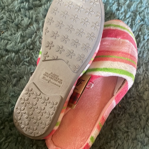 DF Slippers - Picture 5 of 8